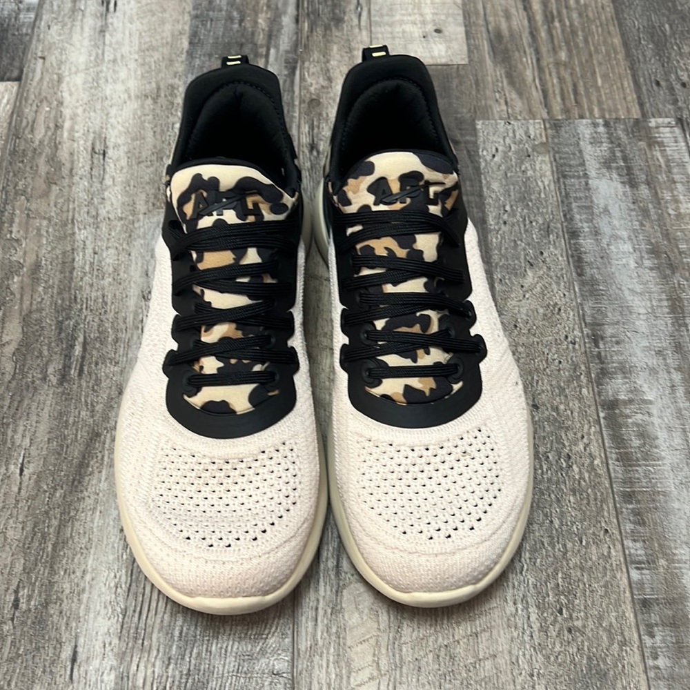 APL: Athletic Propulsion Labs
Techloom Tracer Sneakers